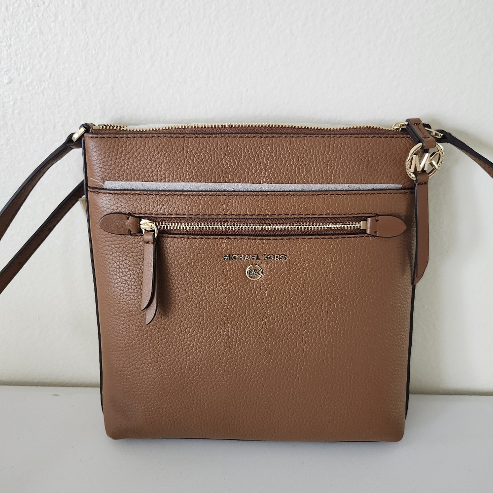 New Michael Kors Jet Set Charm Small North/South Flat Crossbody - Picture 3 of 13